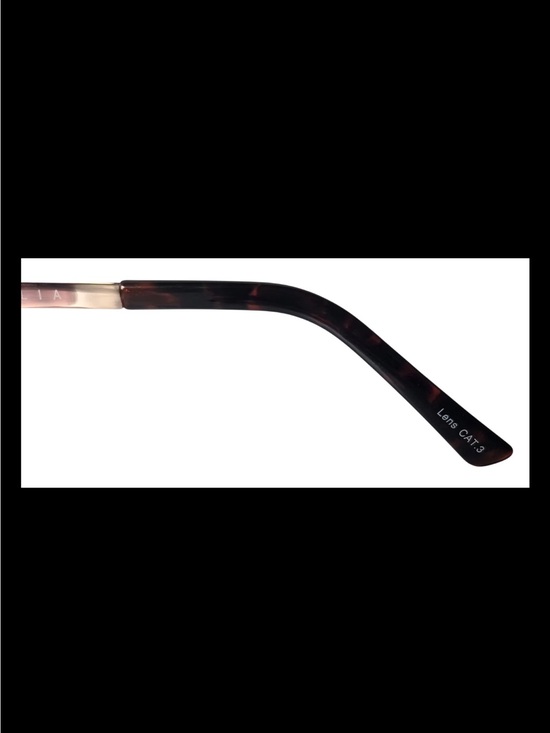 QUAY AUSTRALIA Vivienne Mini Women’s Sunglasses CAT 3 Gold Frame NWT + Dust Bag main image 12